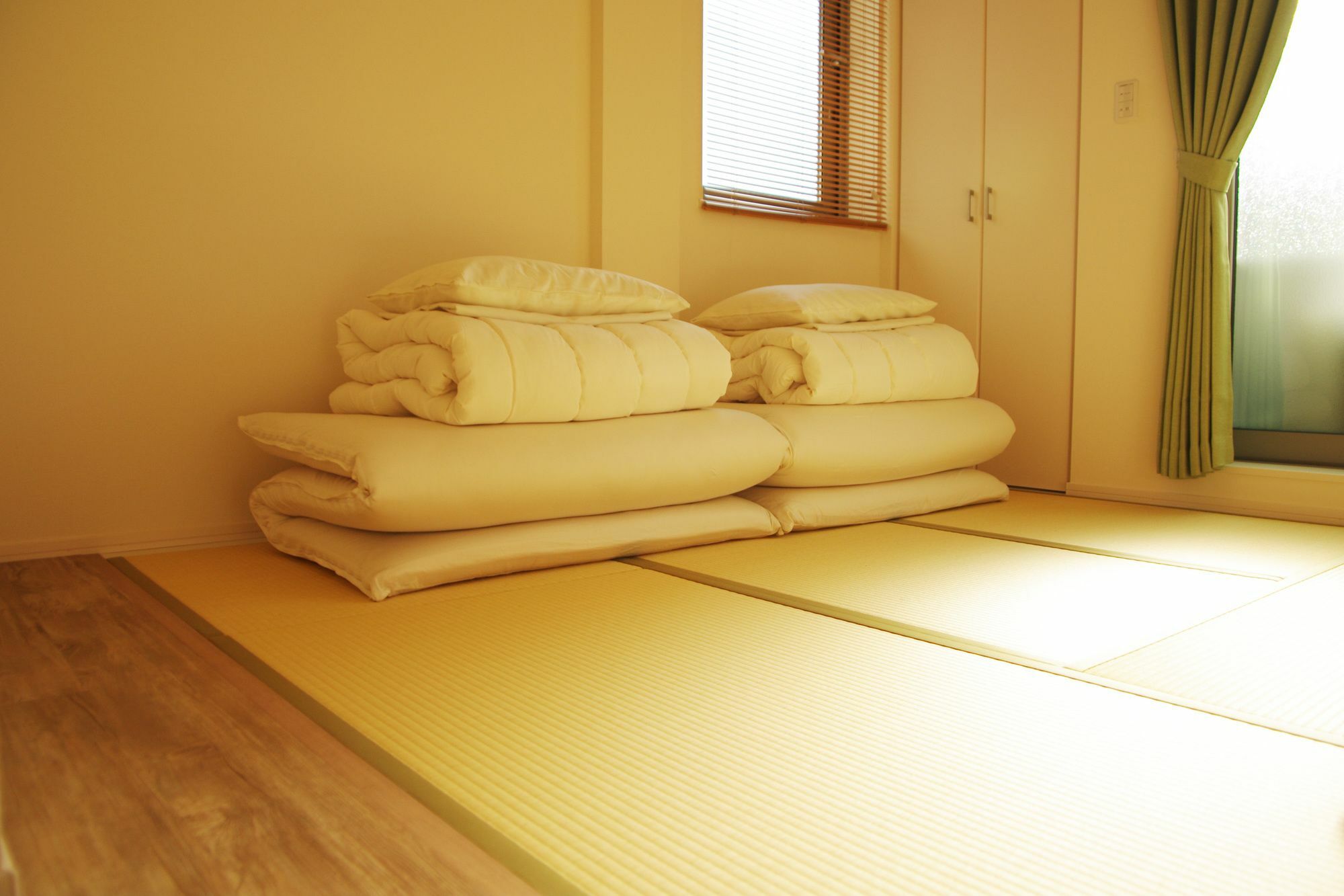 Poly Hostel Ōsaka Extérieur photo